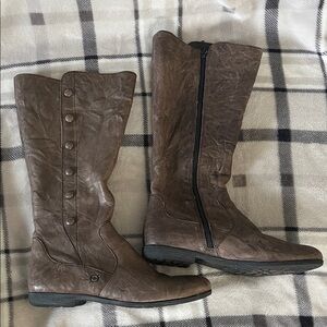 Brown Born Knee-High Boots w/Buttons 8.5